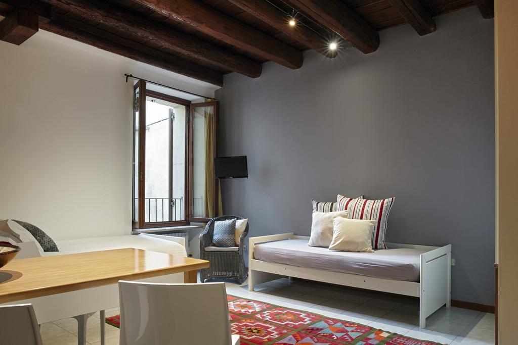 L'Ospite Appartamenti Verona Exterior foto